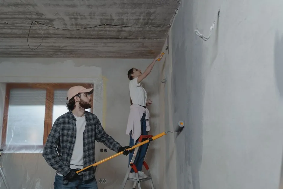 Comparer temps, compétences et risque d'erreur avant de trancher.